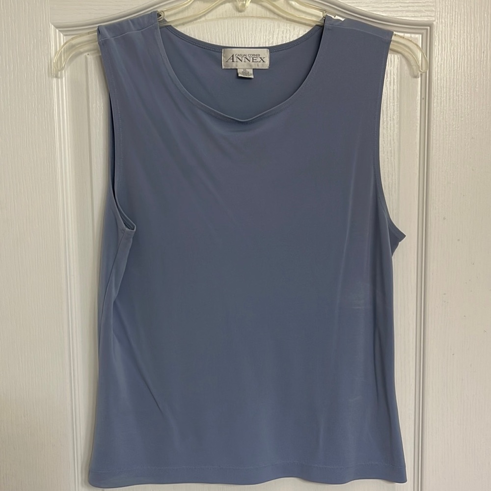 ♦️Women’s Casual Corner Top♦️